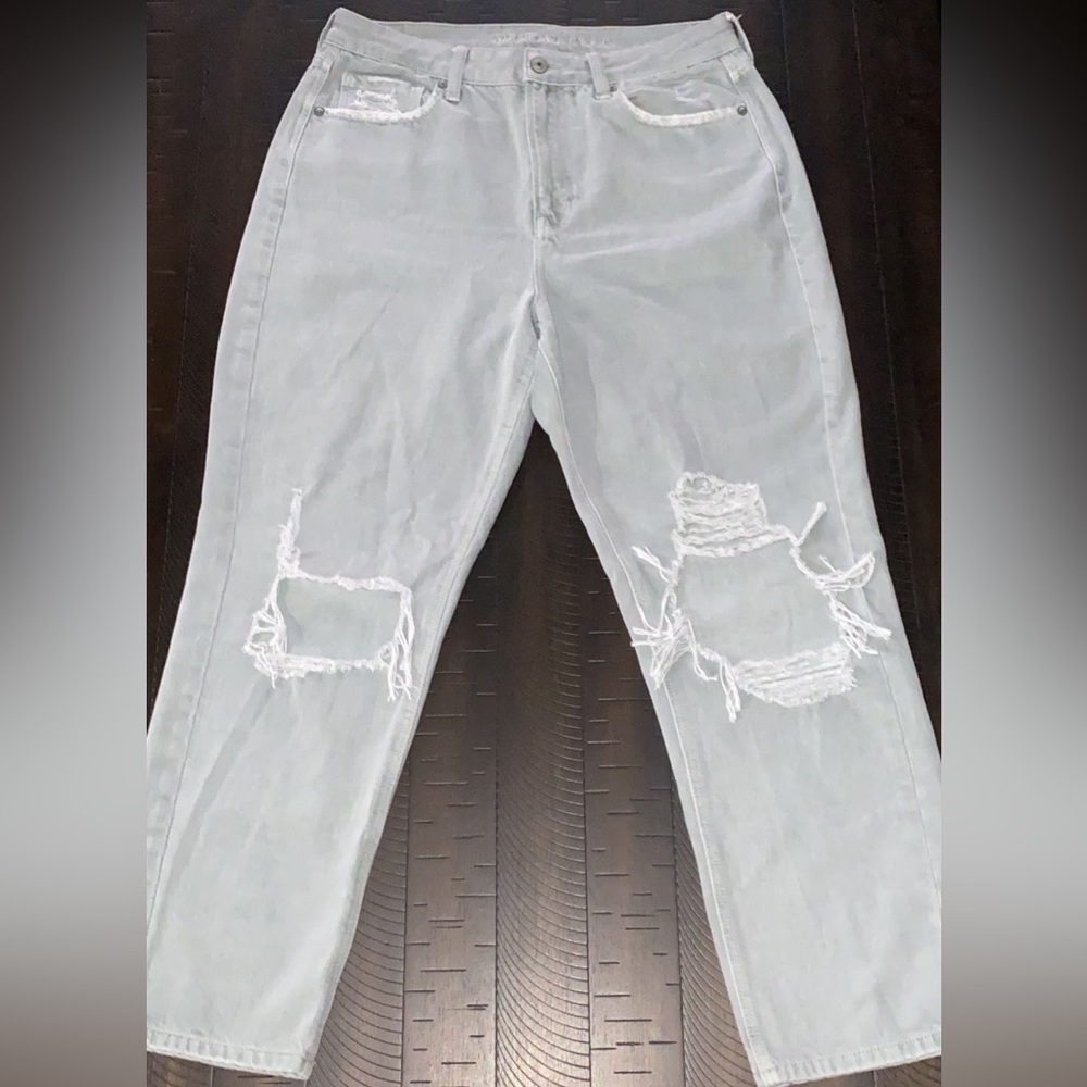 Green American Eagle size 12 mom straight jean